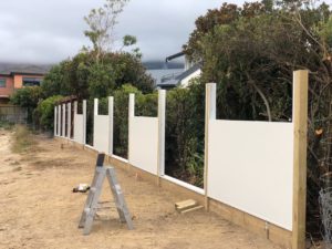 Noise reduction fence